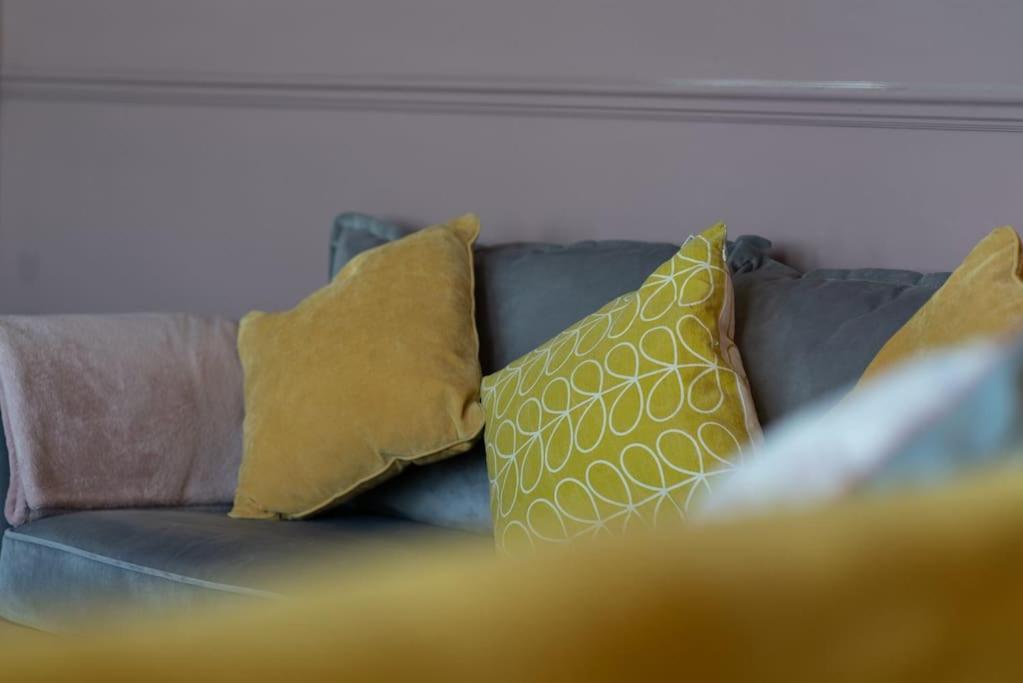 Stylish Beachfront Apartment, Sweeping Ocean Views And Luxury Touches Herne Bay Exterior photo